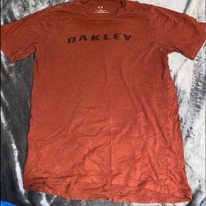 Oakley T shirt